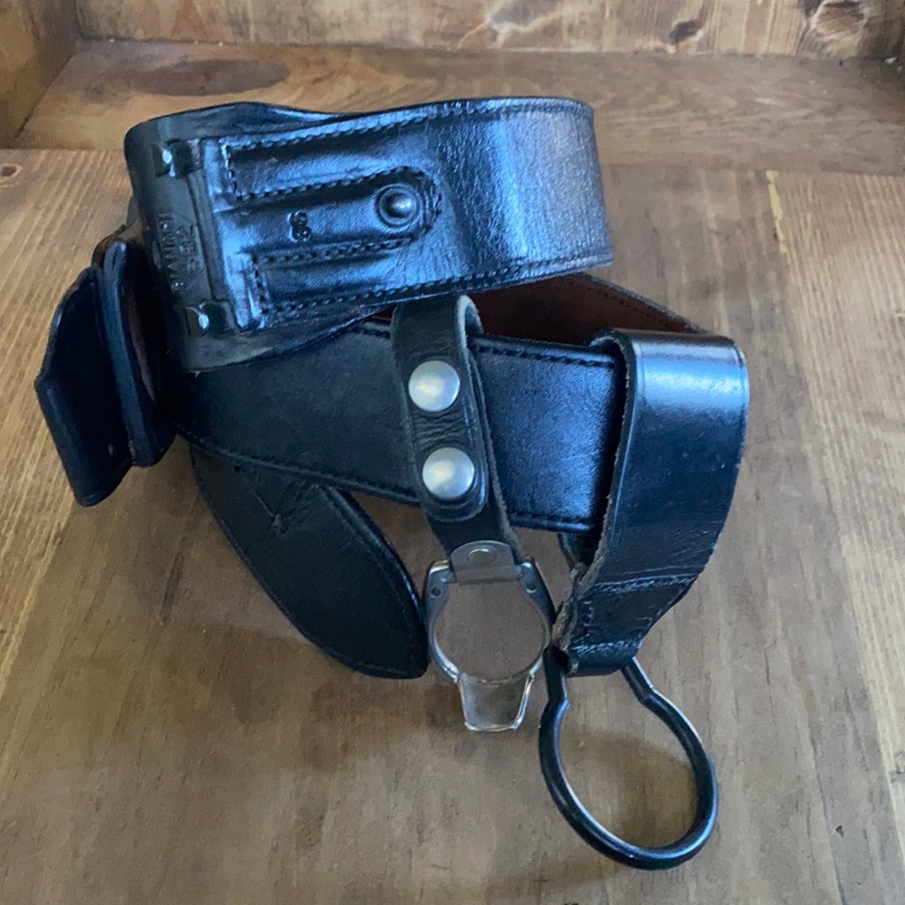 BIANCHI BLACK LEATHER SAFETY SPEED HOLSTER BELT 36 # B2